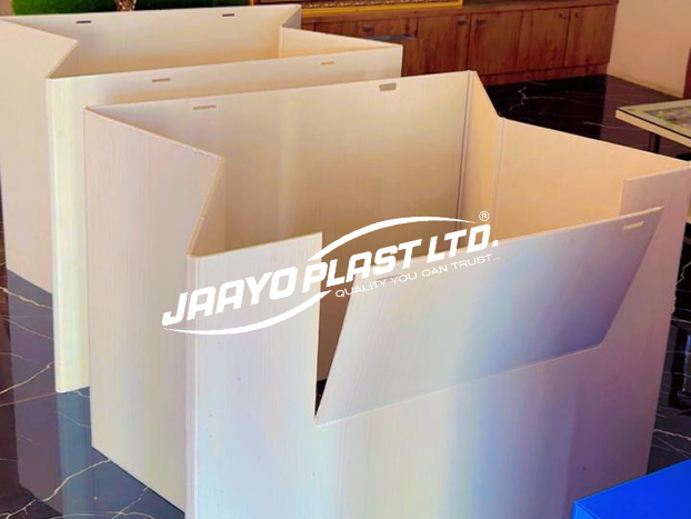 Folded white PP corrugated counter panels