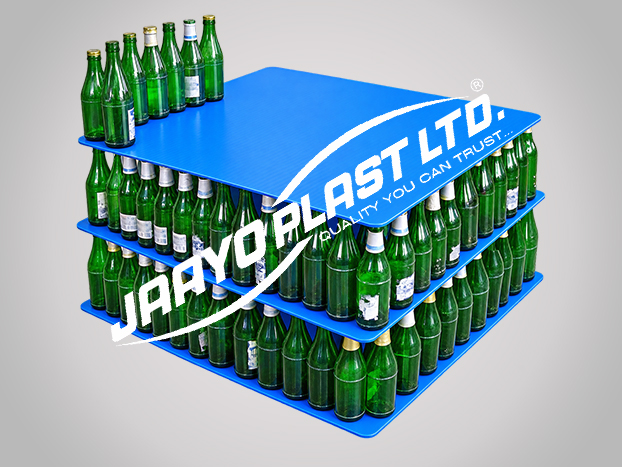 Beverage industry PP layer pads in use