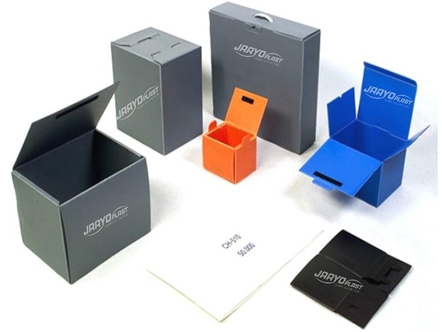 Assorted reusable PP boxes with Jayoplast branding